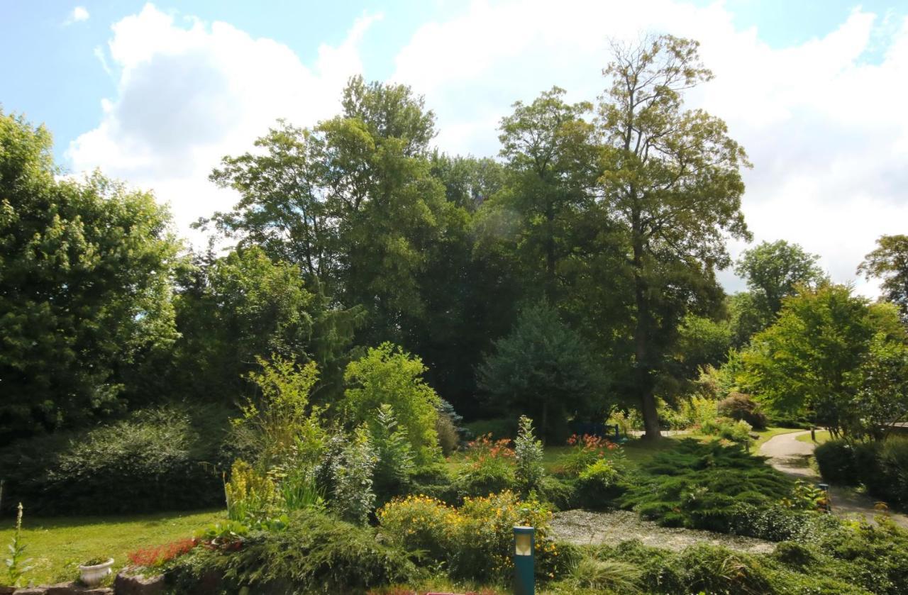 Le Manoir De La Mantille Caudry Exteriör bild
