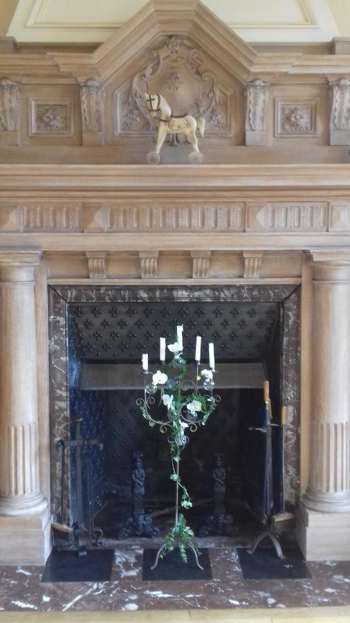 Le Manoir De La Mantille Caudry Exteriör bild