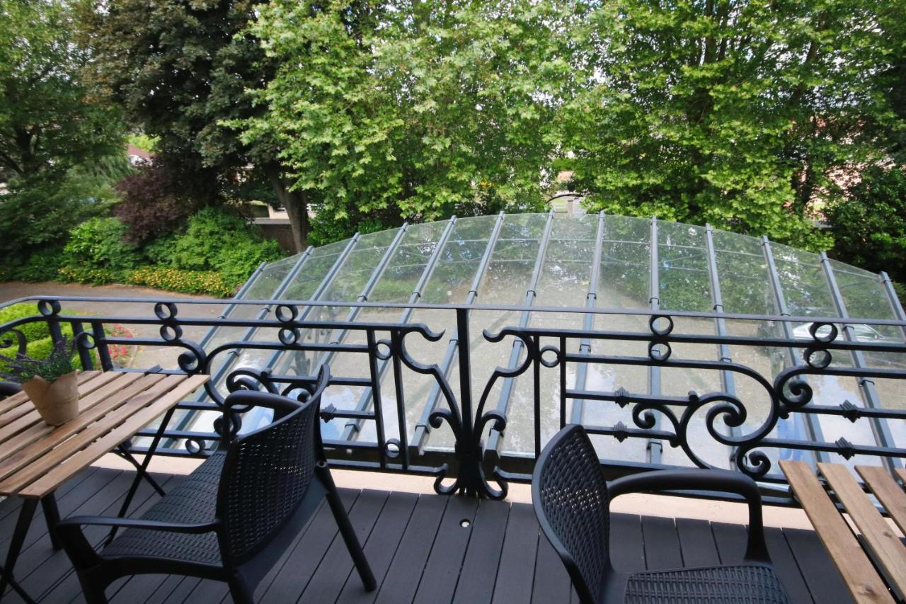 Le Manoir De La Mantille Caudry Exteriör bild