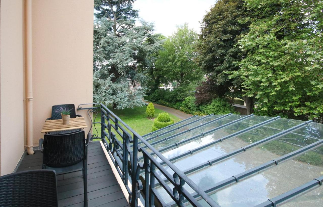 Le Manoir De La Mantille Caudry Exteriör bild