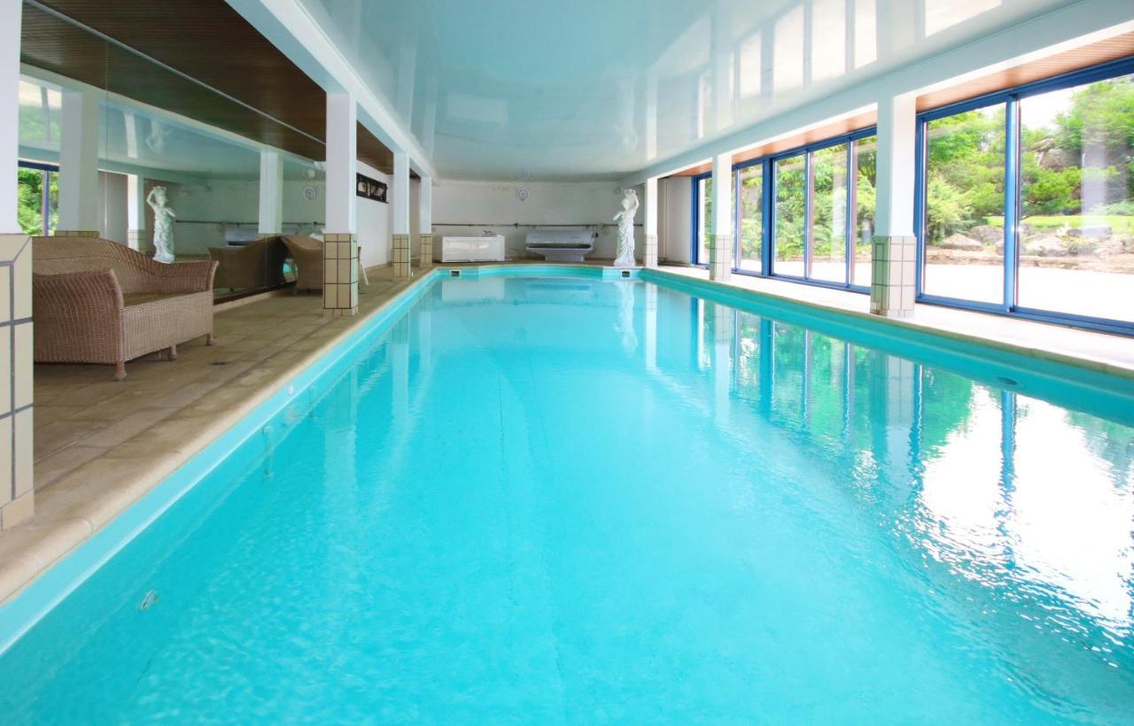 Le Manoir De La Mantille Caudry Exteriör bild