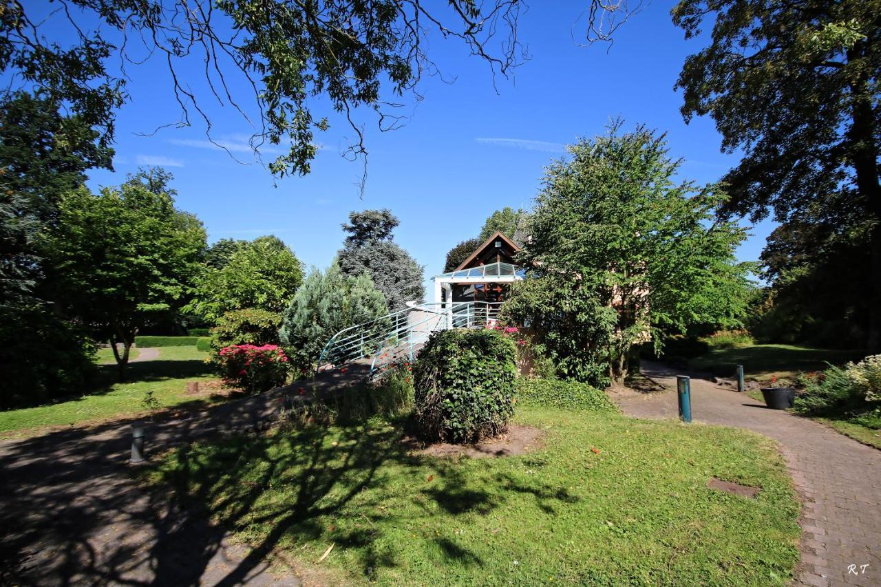 Le Manoir De La Mantille Caudry Exteriör bild