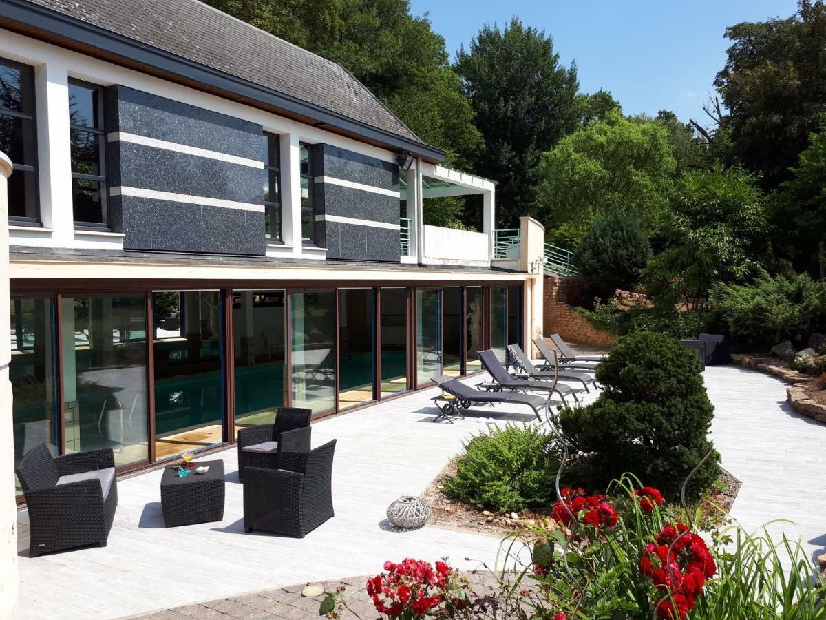 Le Manoir De La Mantille Caudry Exteriör bild