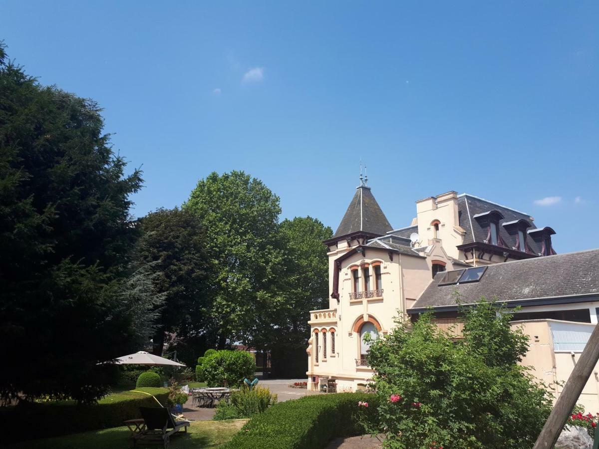 Le Manoir De La Mantille Caudry Exteriör bild