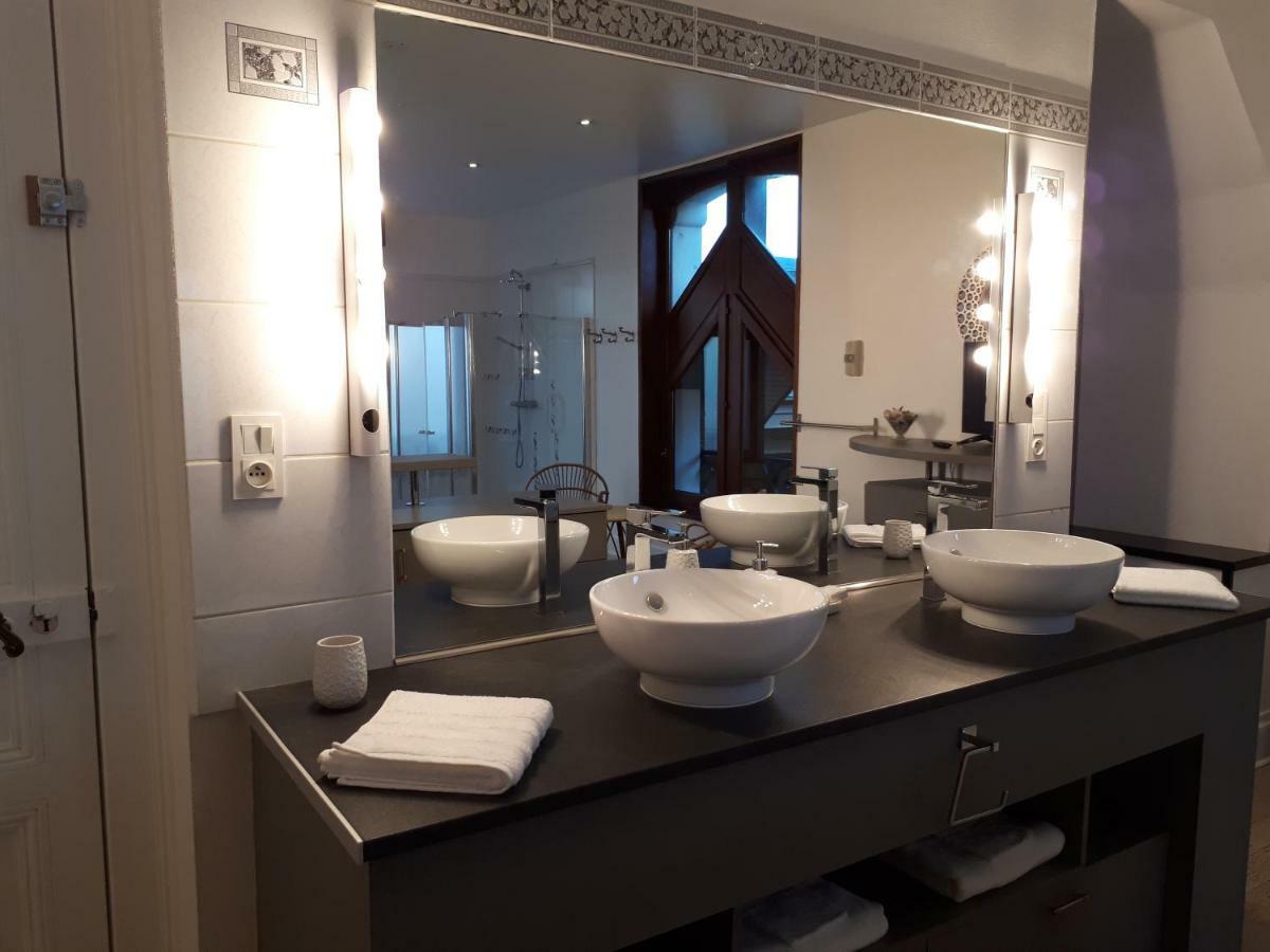 Le Manoir De La Mantille Caudry Exteriör bild